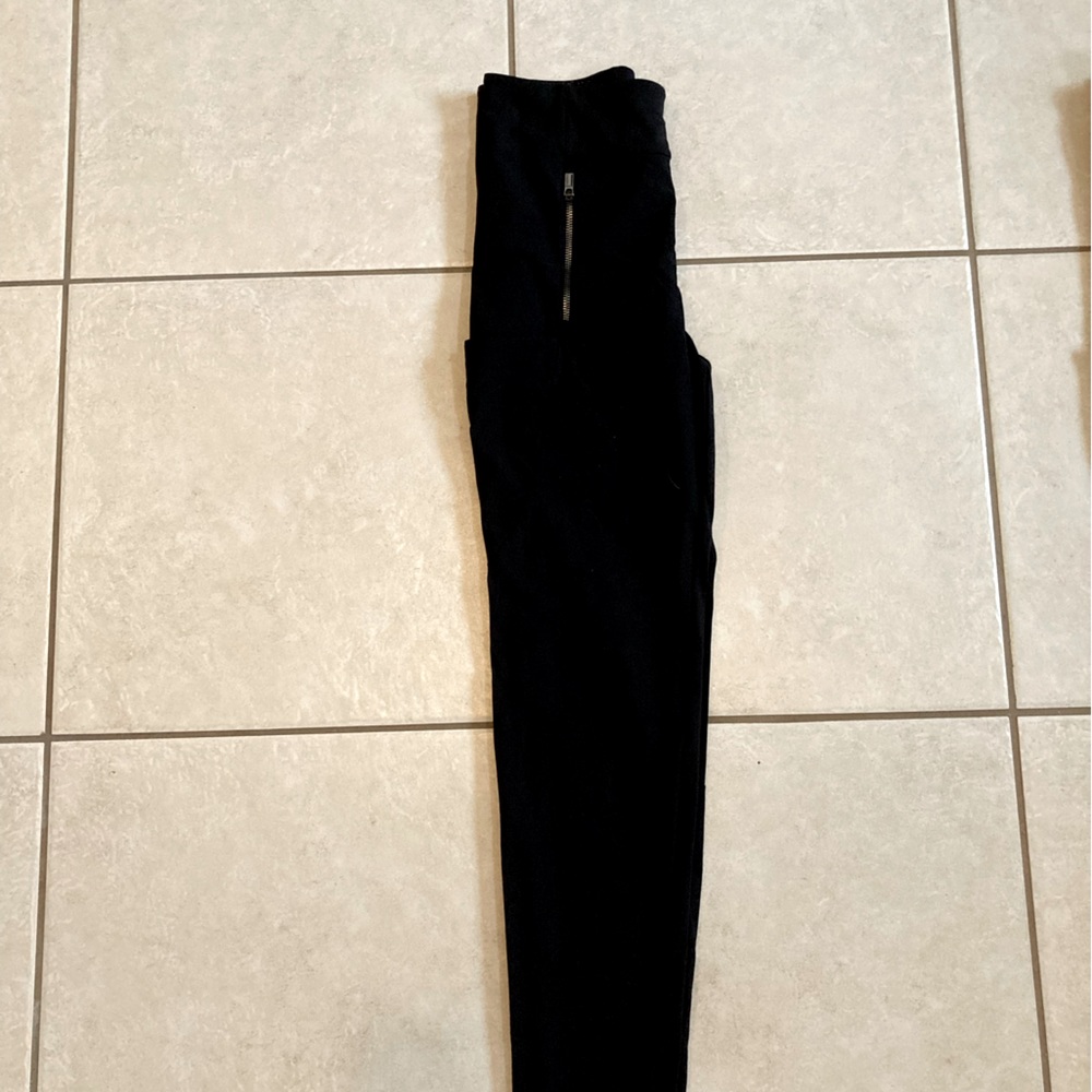 Athleta Headlands Hybrid Tight, size 4 tall
